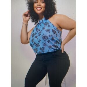 Torrid Clip Chiffon mock halter size 3